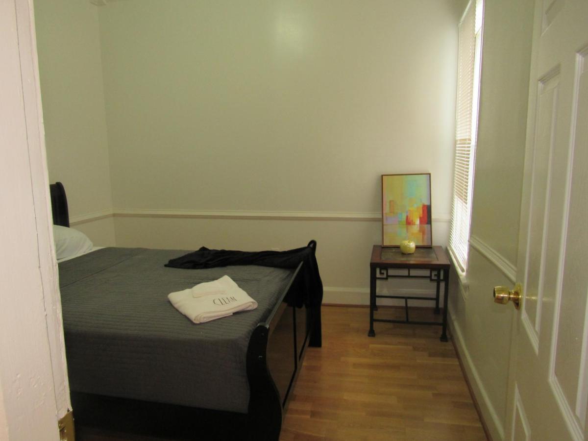 Located In The Noma-Gallaudet Neighborhood Lejlighed Washington Eksteriør billede
